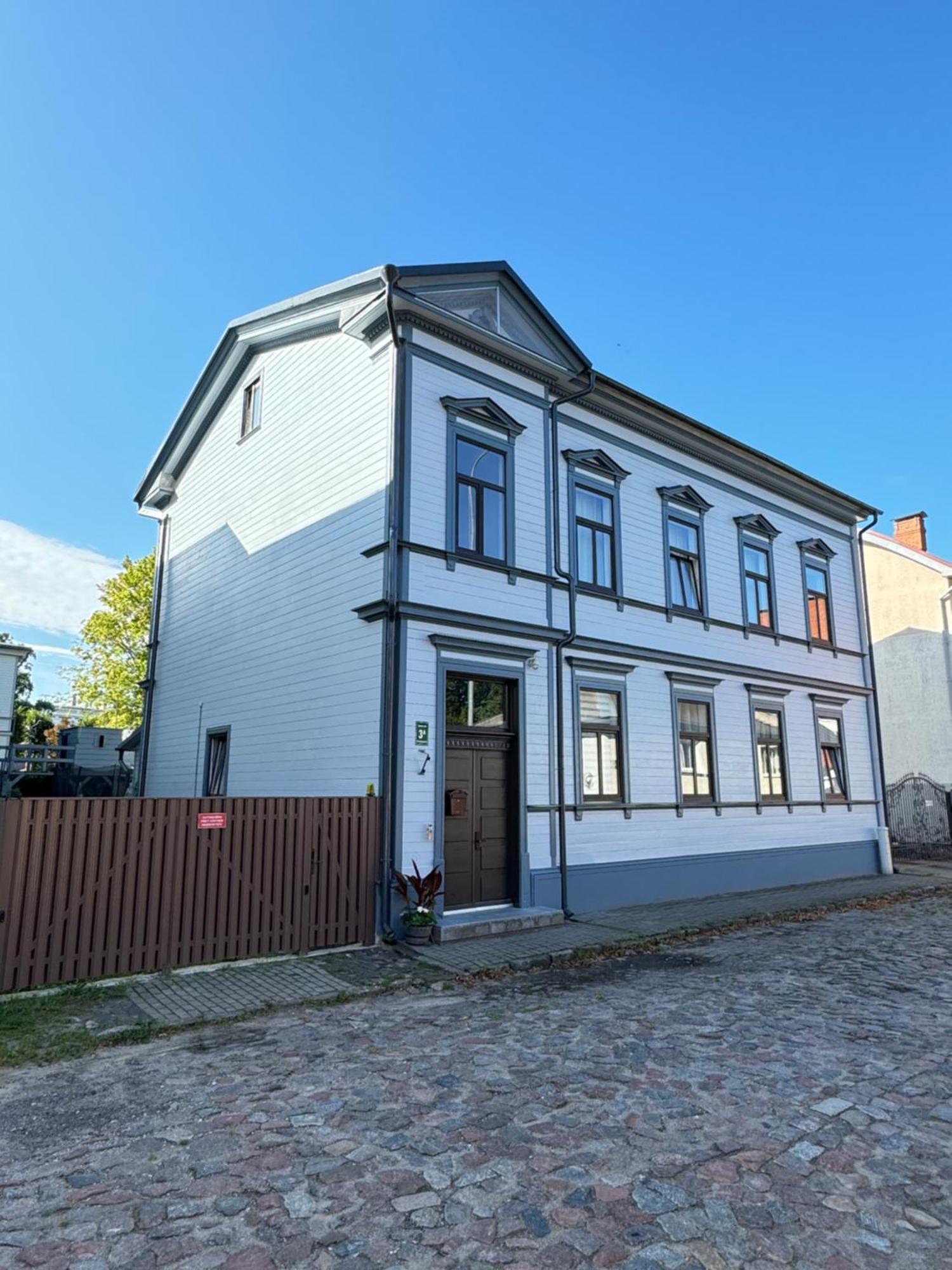 555 Метров До Моря Liepaja Bagian luar foto